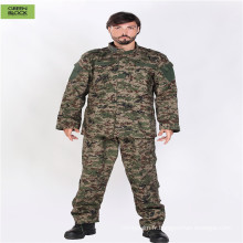 Uniforme de l&#39;armée de combat militaire à Atacs